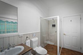 Magical Lucindale - 4 Bedroom House