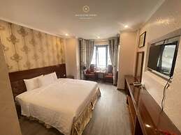 Ngoc Lan- 35 Tran Quang Dieu-Bay Luxury