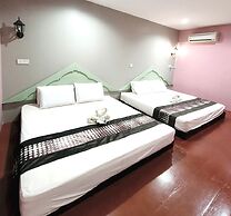 OYO 90906 Rumah Rehat Awana