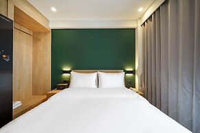 Brown Dot Hotel Gyeongju