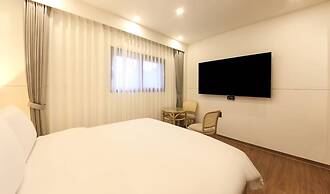 Brown Dot Hotel Gyeongju