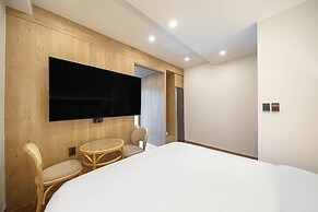 Brown Dot Hotel Gyeongju