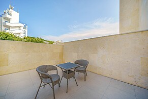 Brown Dot Hotel Gyeongju