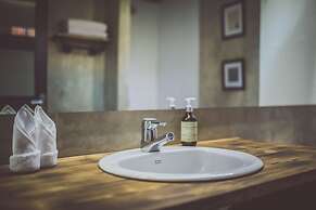 Balissimo Apartment by Hombali