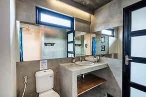 Balissimo Apartment by Hombali