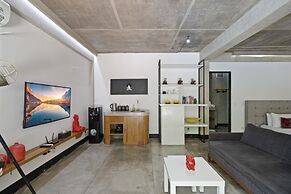 Balissimo Apartment by Hombali