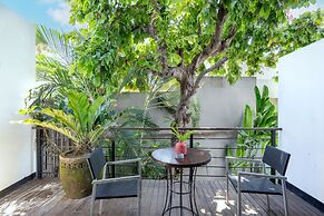 Balissimo Apartment by Hombali