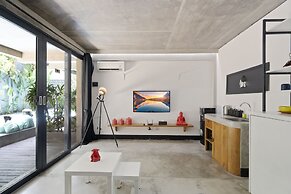 Balissimo Apartment by Hombali