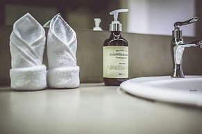 Balissimo Apartment by Hombali