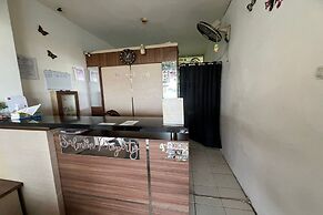 OYO 93424 Apartemen The Suite Metro By Salman