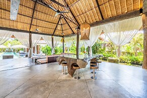 Villa Ku Besar by Villa Finder