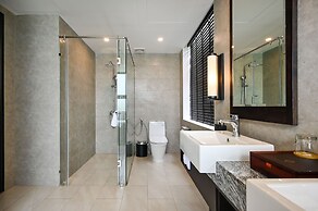 Emerald Ho Tram Resort