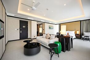 Emerald Ho Tram Resort