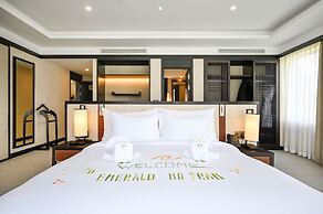 Emerald Ho Tram Resort