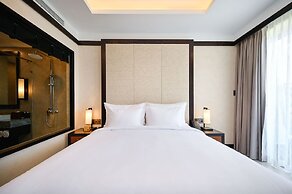 Emerald Ho Tram Resort