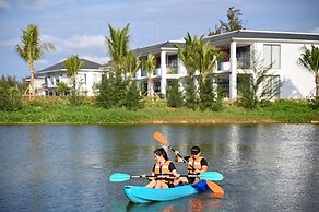 Emerald Ho Tram Resort