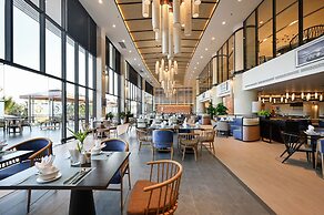 Emerald Ho Tram Resort