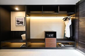 Emerald Ho Tram Resort