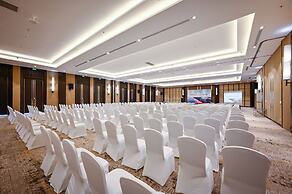 Emerald Ho Tram Resort