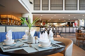 Emerald Ho Tram Resort