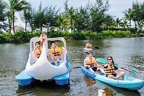 Emerald Ho Tram Resort