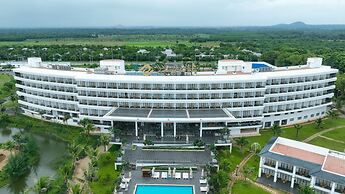 Emerald Ho Tram Resort