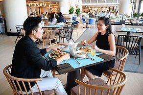 Emerald Ho Tram Resort