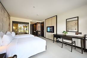 Emerald Ho Tram Resort