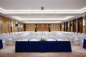 Emerald Ho Tram Resort