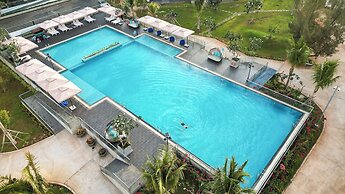 Emerald Ho Tram Resort