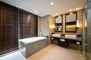 Emerald Ho Tram Resort