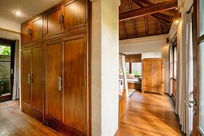 Villa Pulung Jimbaran by Nakula