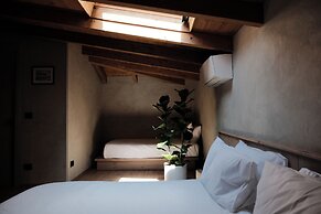 Faces & Places Boutique Hotel