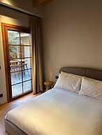 Faces & Places Boutique Hotel