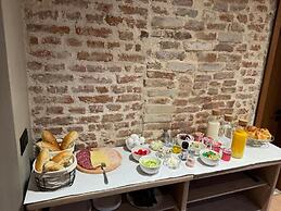 Faces & Places Boutique Hotel