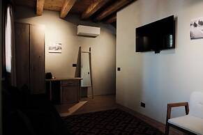 Faces & Places Boutique Hotel