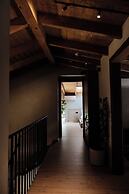 Faces & Places Boutique Hotel