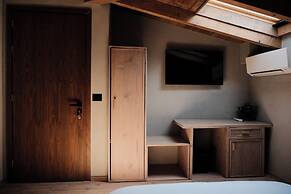 Faces & Places Boutique Hotel