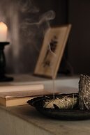 Faces & Places Boutique Hotel