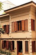 Faces & Places Boutique Hotel