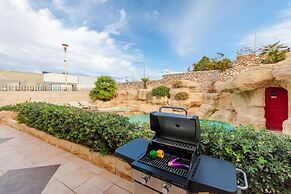Villa & Pool 2 Mellieha Bay Retreat