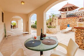 Villa & Pool 3 Mellieha Bay Retreat