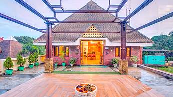 ShriGo Resort Pyramid Home Divine