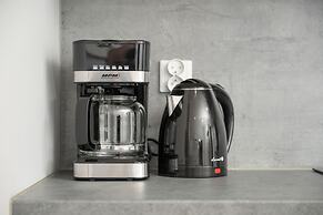 Elegant Studio Free Garage by Renters