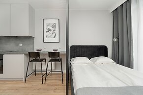 Elegant Studio Free Garage by Renters