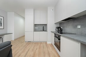 Elegant Studio Free Garage by Renters