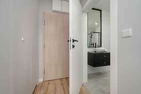 Elegant Studio Free Garage by Renters