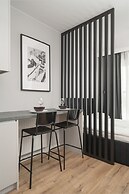 Elegant Studio Free Garage by Renters