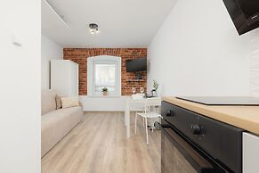 Beige Studio in City Center by Renters