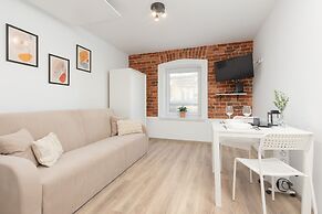 Beige Studio in City Center by Renters